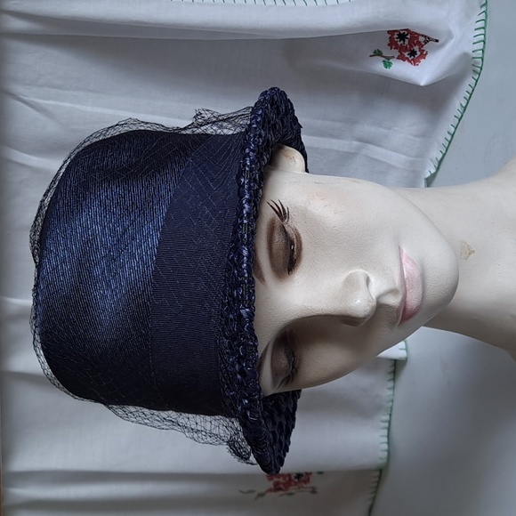 Vintage Faux Straw Hat - Picture 2 of 9